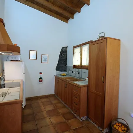 Villa With 2 Bedrooms In Las Rosas With Wonderful Sea View Private Pool Enclosed Garden 10 Km From The Beach Las Rosas (Arona, Tenerife)
