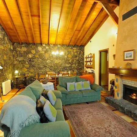 With 2 Bedrooms In Las Rosas With Wonderful Sea View Private Pool Enclosed Garden 10 Km From The Beach Villa *