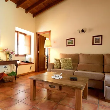 With 2 Bedrooms In Las Rosas With Wonderful Sea View Private Pool Enclosed Garden 10 Km From The Beach Las Rosas (Arona, Tenerife)